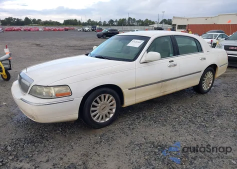 2005 Lincoln Town Car Signature из США, поврежденный, VIN 1LNHM81W05Y643994